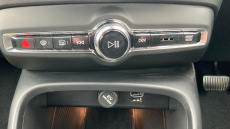 Volvo Xc40 1.5 T4 Recharge PHEV Plus Dark 5dr Auto Estate